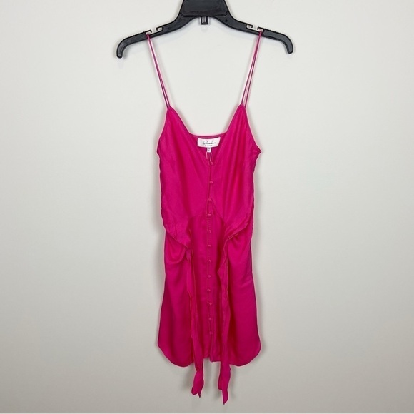 ❤️🔥3 FOR $50❤️🔥 L’Academie Terina Dress in Pink Size XS - Picture 3 of 11